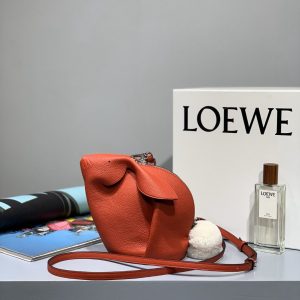 Canada Ottawa LOEWE bunny小兔子羅意威小兔子包包