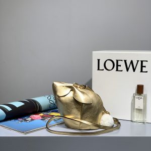 Australia LOEWE Bunny小兔子羅意威小兔子包多少錢