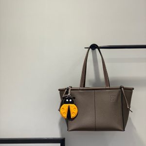 Brisbane Australia羅意威Tote購物包LOEWE價格包包