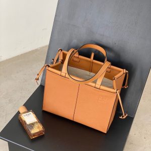 Adelaide Australia羅意威Tote購物包LOEWE官網報價