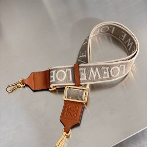 Nottingham UK Britain羅意威字母肩帶LOEWE字母肩帶