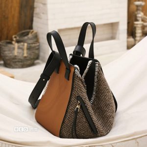 Singapore Kuala Lumpur LOEWE Hammock bag吊床包