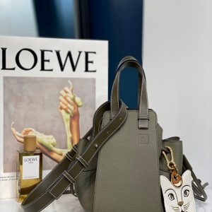 Qatar Doha LOEWE Hammock Drawstring抽繩吊床包