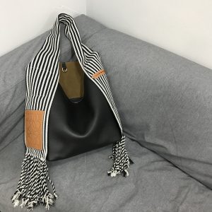 Bahrain manama LOEWE Scarf Bucket Bag天後王菲同款