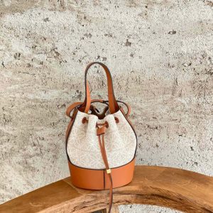 The city of London UK Britain LOEWE Balloon 氣球包