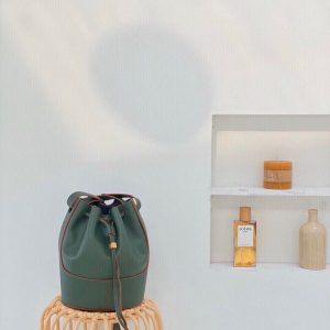 Japan LOEWE Balloon氣球包羅意威氣球包都有什麽色