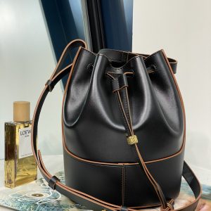 Thailand Bangkok LOEWE Balloon氣球包羅意威包包價格