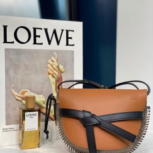 Saudi Arabia Riyadh羅意威Gate馬鞍包LOEWE馬鞍包