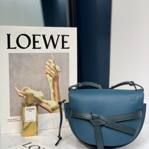 Qatar LOEWE gate馬鞍包宮廷綠藍 羅意威美國官網