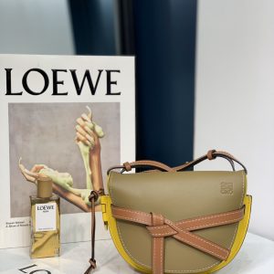 Qatar Doha L0ewe Gate馬鞍包羅意威女包官方網站