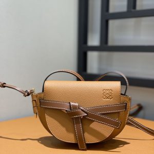 Montreal Canada LOEWE Mini Gate馬鞍包羅意威女包