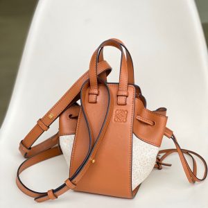 Britain LOEWE Mini Hammock Drawstring羅意威吊床包