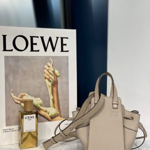 United Arab Emirates羅意威迷妳吊床包奶白色羅意威女包