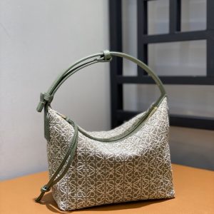 Spain羅意威小號便當包牛油果綠羅意威的包包什麽檔次