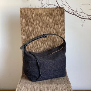 Indonesia羅意威大號便當包羅意威便當包可以斜挎嗎