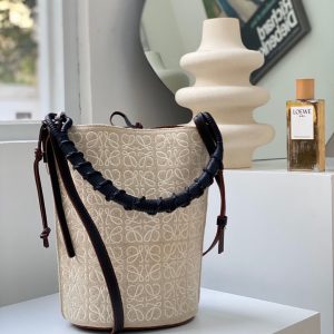 Vancouver Canada羅意威繡花水桶包羅意威水桶包尺寸