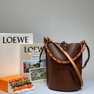 Ottawa Canada LOEWE Gate Bucket Large Bag水桶包