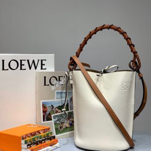 Calgary Canada LOEWE Gate Bucket Large Bag水桶包