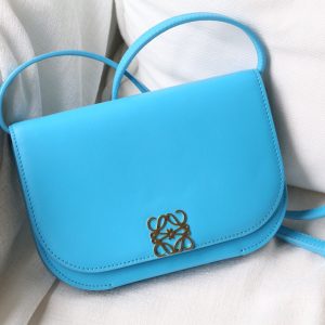 Vietnam羅意威豆腐包Goya繫列羅意威豆腐包對比