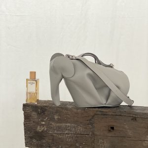 Taiwan羅意威小象包羅意威小象包可以放手機嗎LOEWE