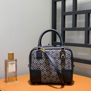 Abu Dhabi LOEWE amazona小號羅意威的包包什麽檔次