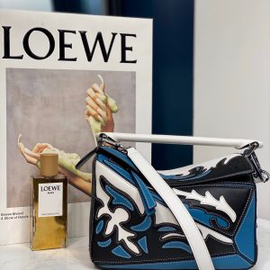 Vancouver Canada LOEWE puzzle羅意威puzzle尺寸