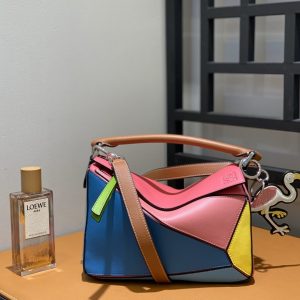 Melbourne Australia LOEWE puzzle 羅意威puzzle包包