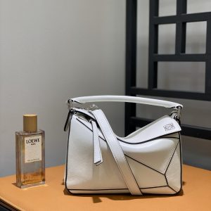 Los Angeles USA羅意威puzzle包的缺點LOEWE puzzle