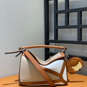 Cambridge UK Britain羅意威puzzle包白棕拼羅意威001