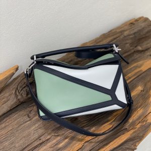 Tower Hamlets London UK Britain羅意威puzzle包白棕拼