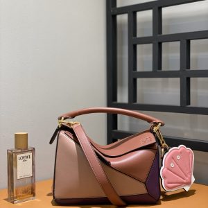 The city of London UK Britain LOEWE puzzle包小號