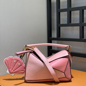 Singapore Kuala Lumpur羅意威puzzle包LOEWE puzzle