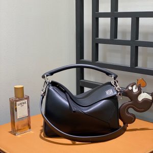 Hong Kong羅意威puzzle包包羅意威屬於幾線牌子