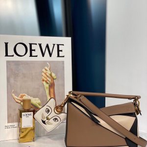 Taiwan羅意威puzzle包包羅意威puzzle包包真假辨別