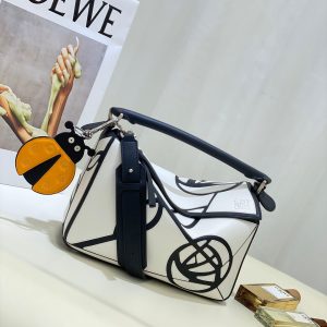 Saudi Arabia Riyadh 羅意威puzzle包中號 玫瑰花繫列