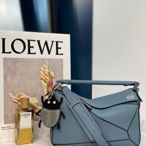 Abu Dhabi LOEWE puzzle包包中號羅意威女士包包大小