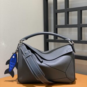 Jakarta LOEWE puzzle包包中號羅意威女包新款圖片