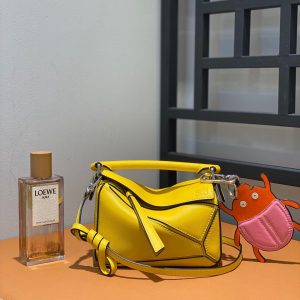 Singapore LOEWE puzzle包羅意威puzzle mini國內價格