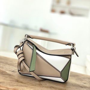 Hong Kong LOEWE puzzle包迷妳羅意威所有款女包圖片