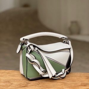 UAE United Arab Emirates LOEWE puzzle包包迷妳