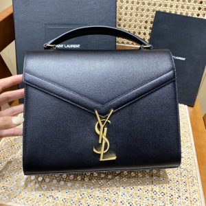 Tokyo, Japan ysl cassandra手提包聖羅蘭女士包專櫃價格