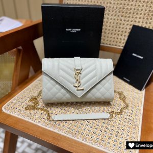 Saudi Arabia Riyadh 聖羅蘭envelope包小號聖羅蘭女包