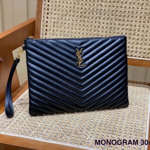 Dubai  YSL MONOGRAM 中號手包黑色金扣聖羅蘭包包
