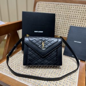 Abu Dhabi YSL Gabymini絎縫紋路信封斜挎包聖羅蘭包包