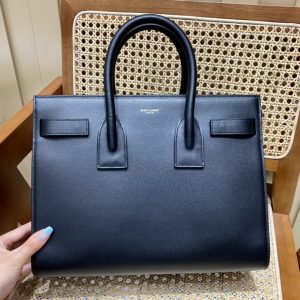 Adelaide Australia YSL sac de jour聖羅蘭經典風琴包