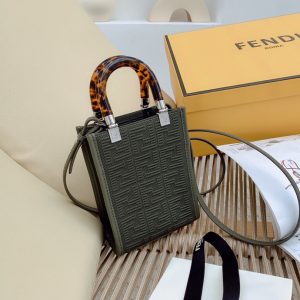 Japan芬迪Fendi SKIMS 膠囊最新繫列中號托特包18CM