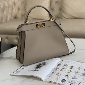 Hong Kong芬迪Fendi peekaboo ISeeU手袋灰色33CM