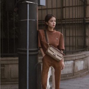 Qatar Doha芬迪Fendi baguette包上身參考圖芬迪女包