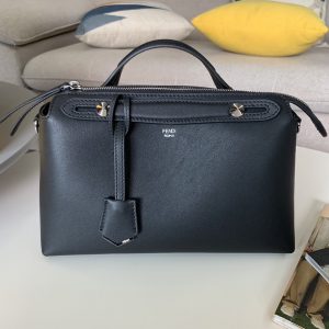 Adelaide Australia芬迪Fendi By the way手袋黑色28CM