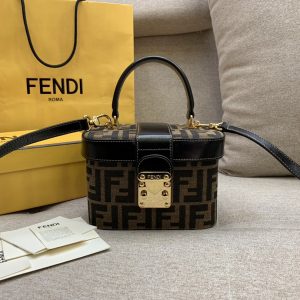 Tower Hamlets London UK Britain芬迪Fendi vintage 盒子